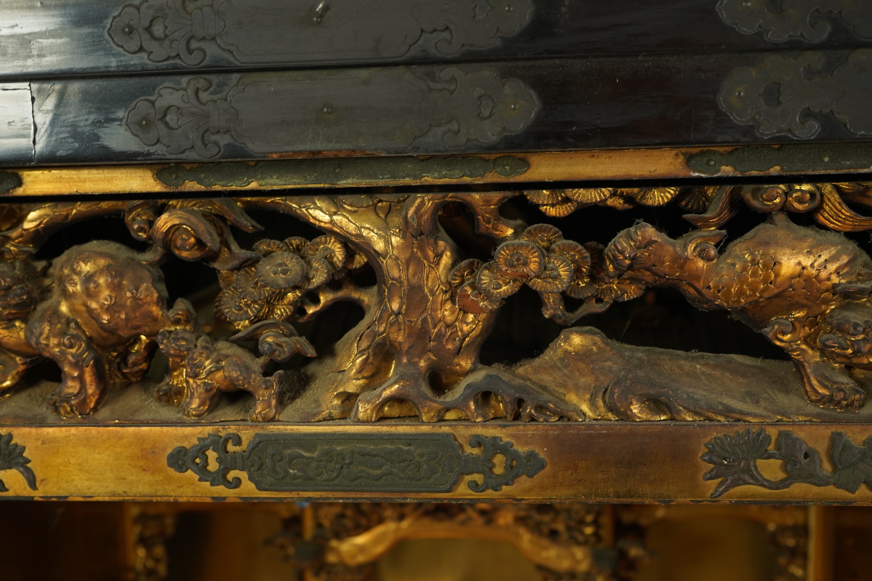A Japanese lacquer Butsudan shrine cabinet, Meiji-Taisho period